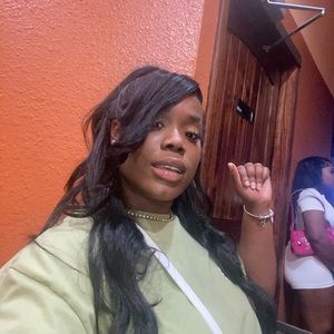 Meet your Posher, Bethany